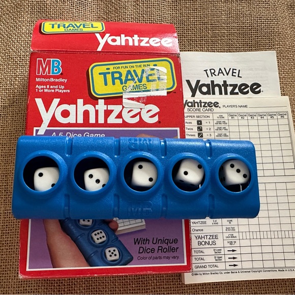 Vintage Travel Yahtzee with unique dice roller MB Milton Bradley Ages 8+ - Picture 14 of 16